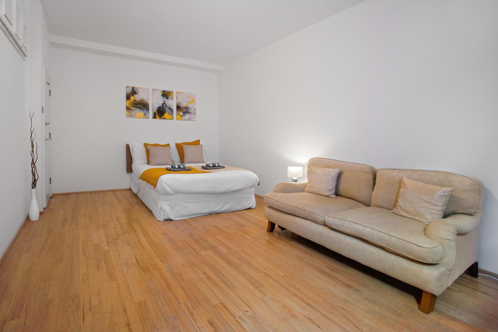 Tenacity Homes London Luaran gambar